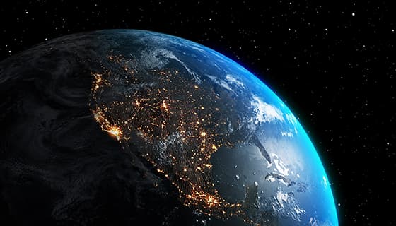 太空中看灯火通明的地球高清图片素材(JPG)